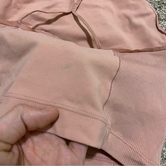 Nike Peachy Pink High Neck Workout Crop Top Small - Picture 5 of 7